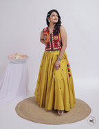 Applique kangraa choli