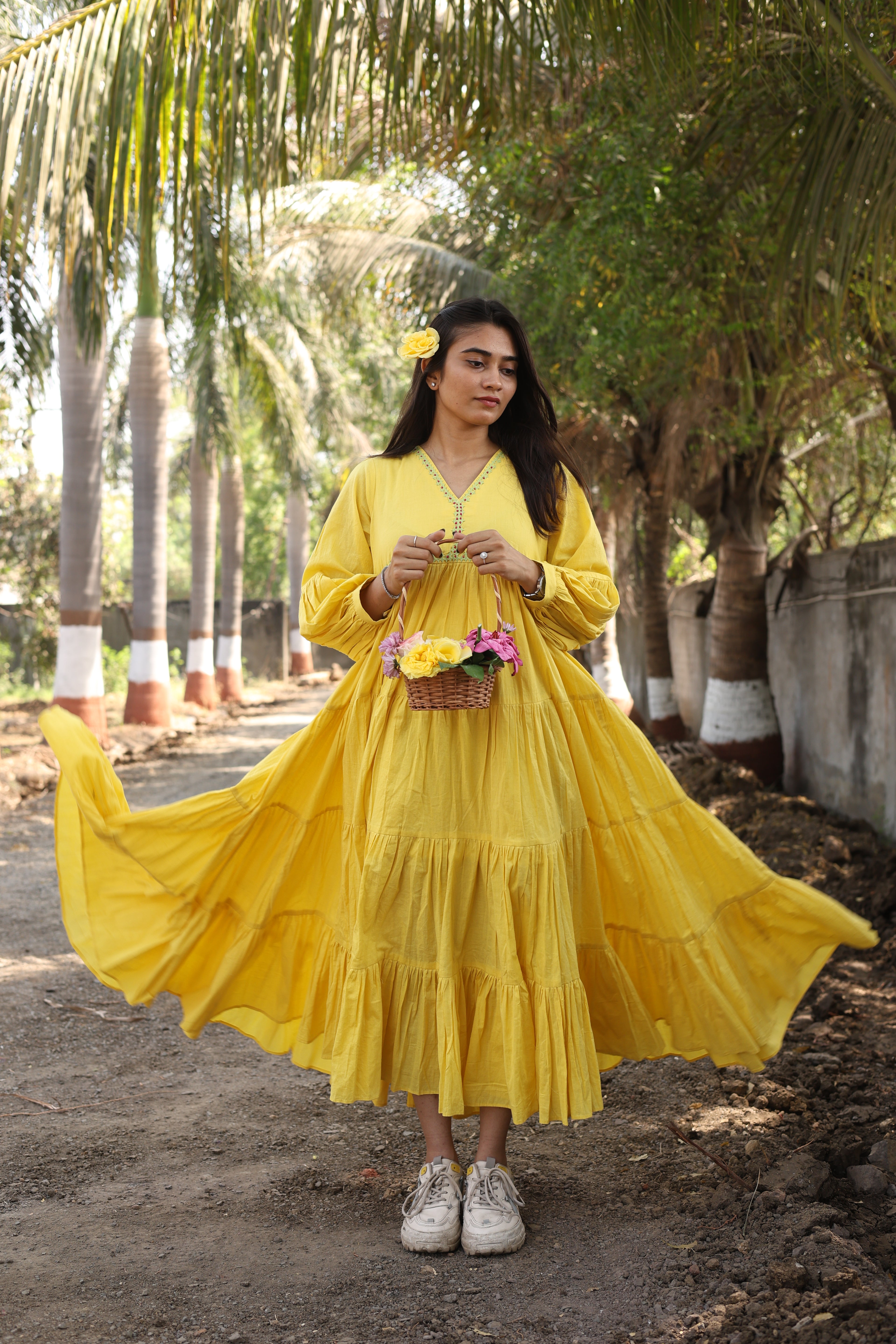 Layerd maxi dress with balloon sleeve