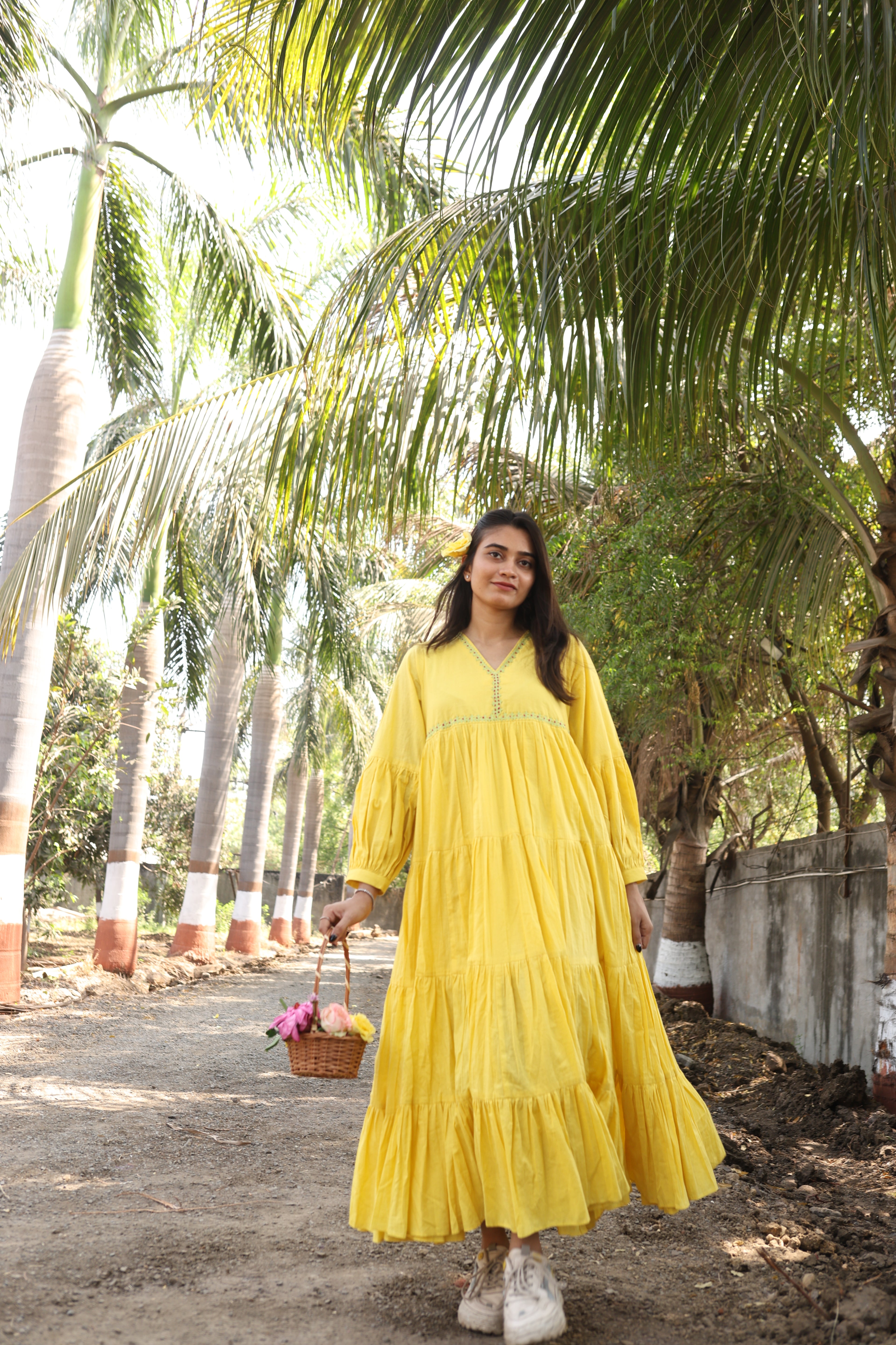 Layerd maxi dress with balloon sleeve