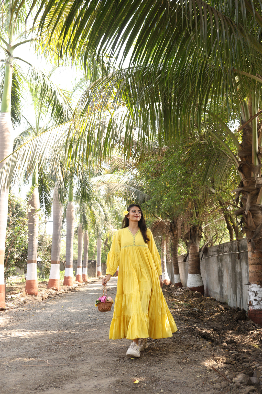 Layerd maxi dress with balloon sleeve